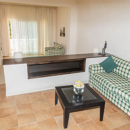 Manastir & Hotel 4*