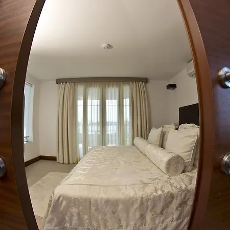 Hotel Manastir & 4*