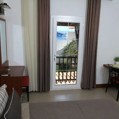 Manastir &